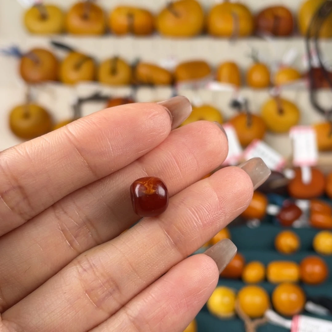 【闪购商品】琥珀颈饰未镶嵌一**豚
