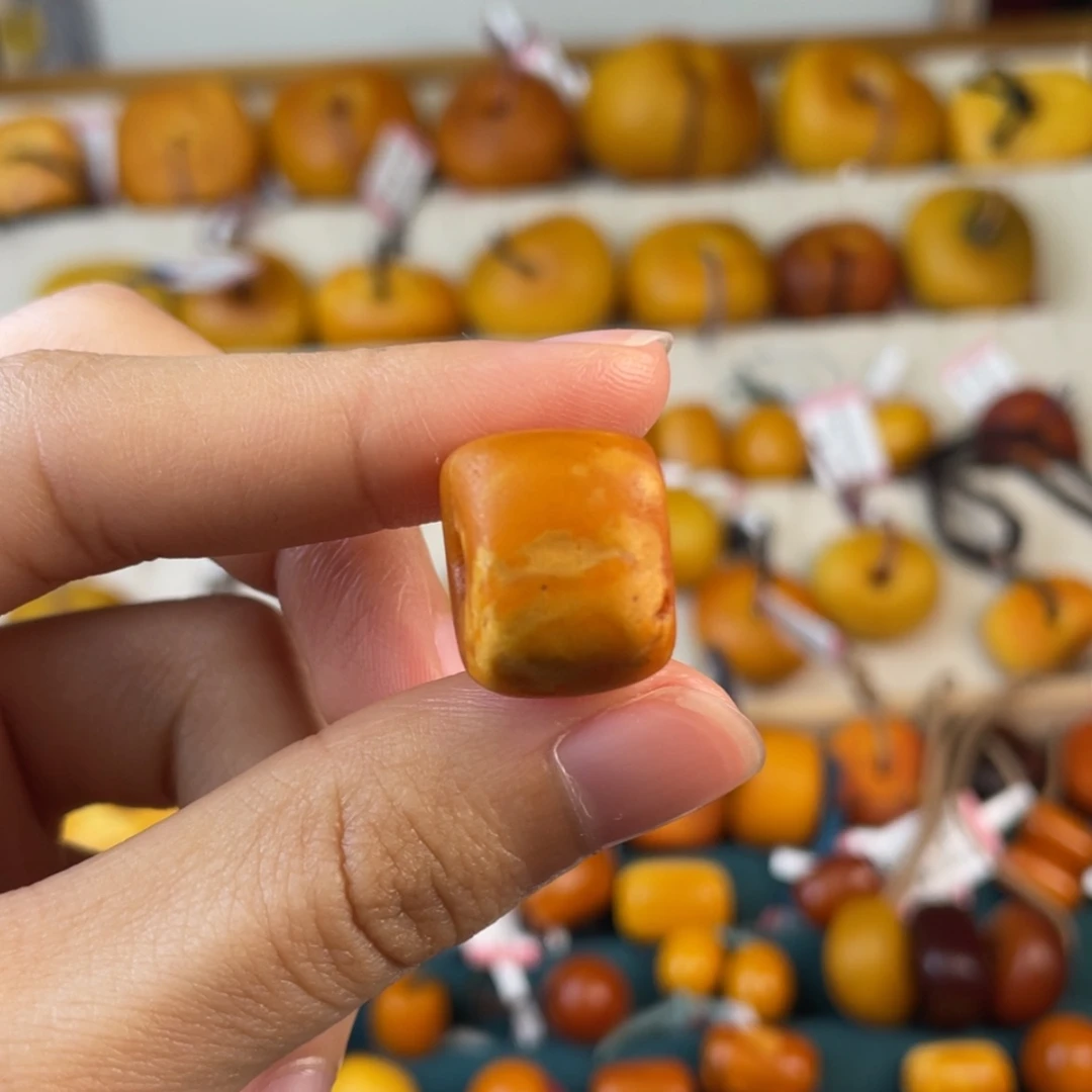 【闪购商品】琥珀颈饰未镶嵌?***4