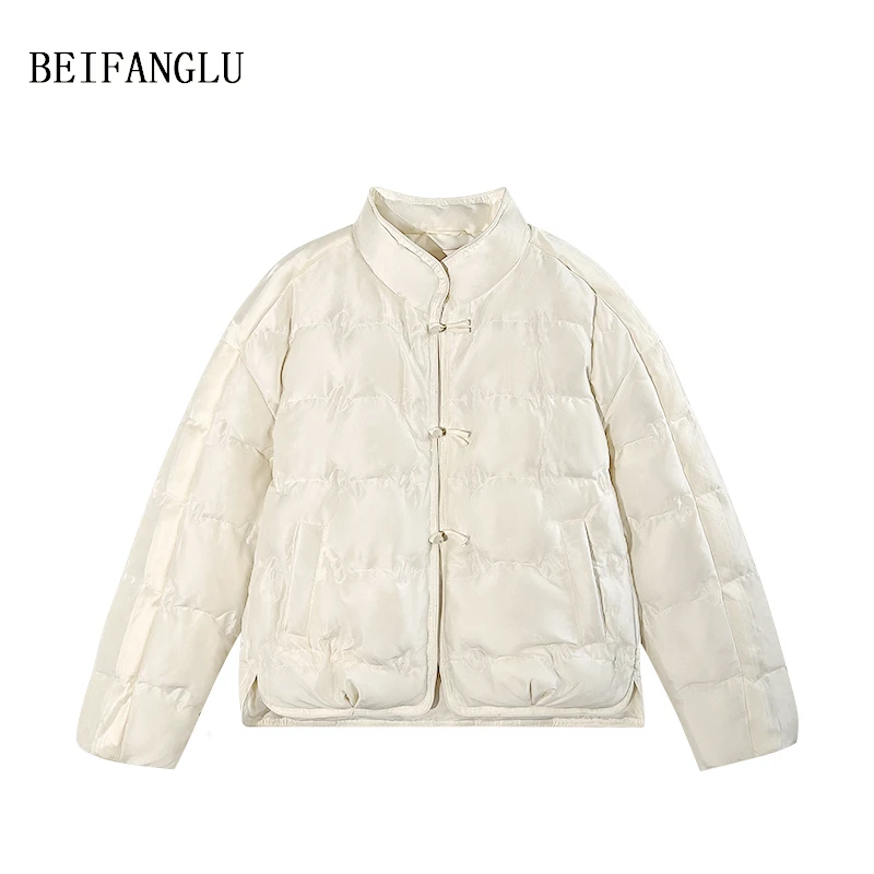 北方鹿【梨花落国风系列】轻暖白鸭绒2024秋冬立领短袖羽绒服W9202