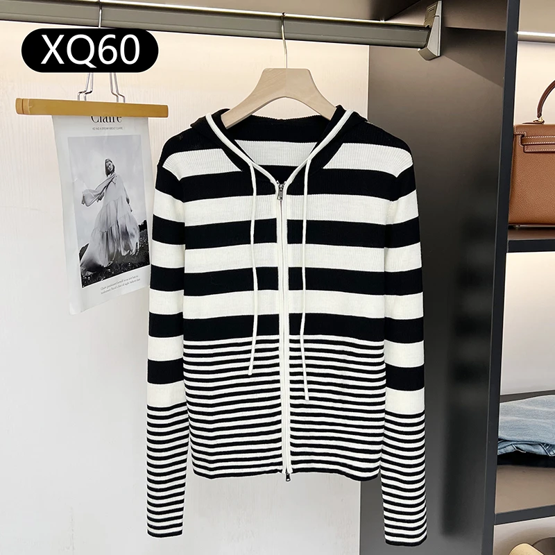 北方鹿【纸片人显瘦条纹衫】绵羊毛2024连帽针织条纹拉链开衫女XQ60