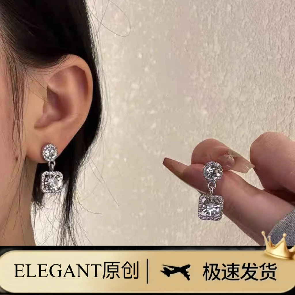 铜合金耳饰 1351 「法式方糖」法式复古高级感轻奢小方糖耳钉时尚