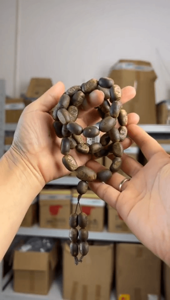 【闪购商品】沉香手串99沉40克+张勺子多样性发货一条