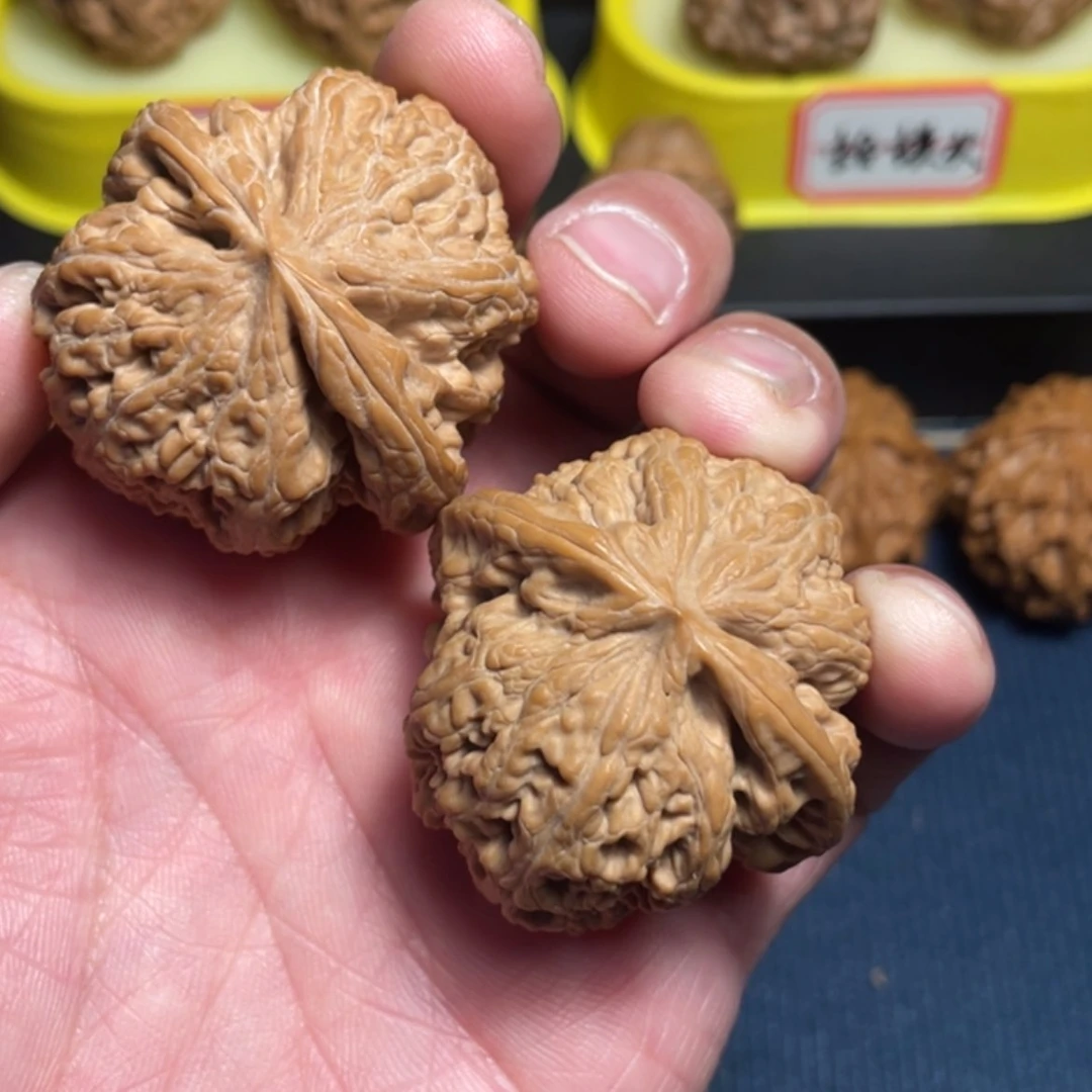 【闪购商品】文玩核桃吊坠。*