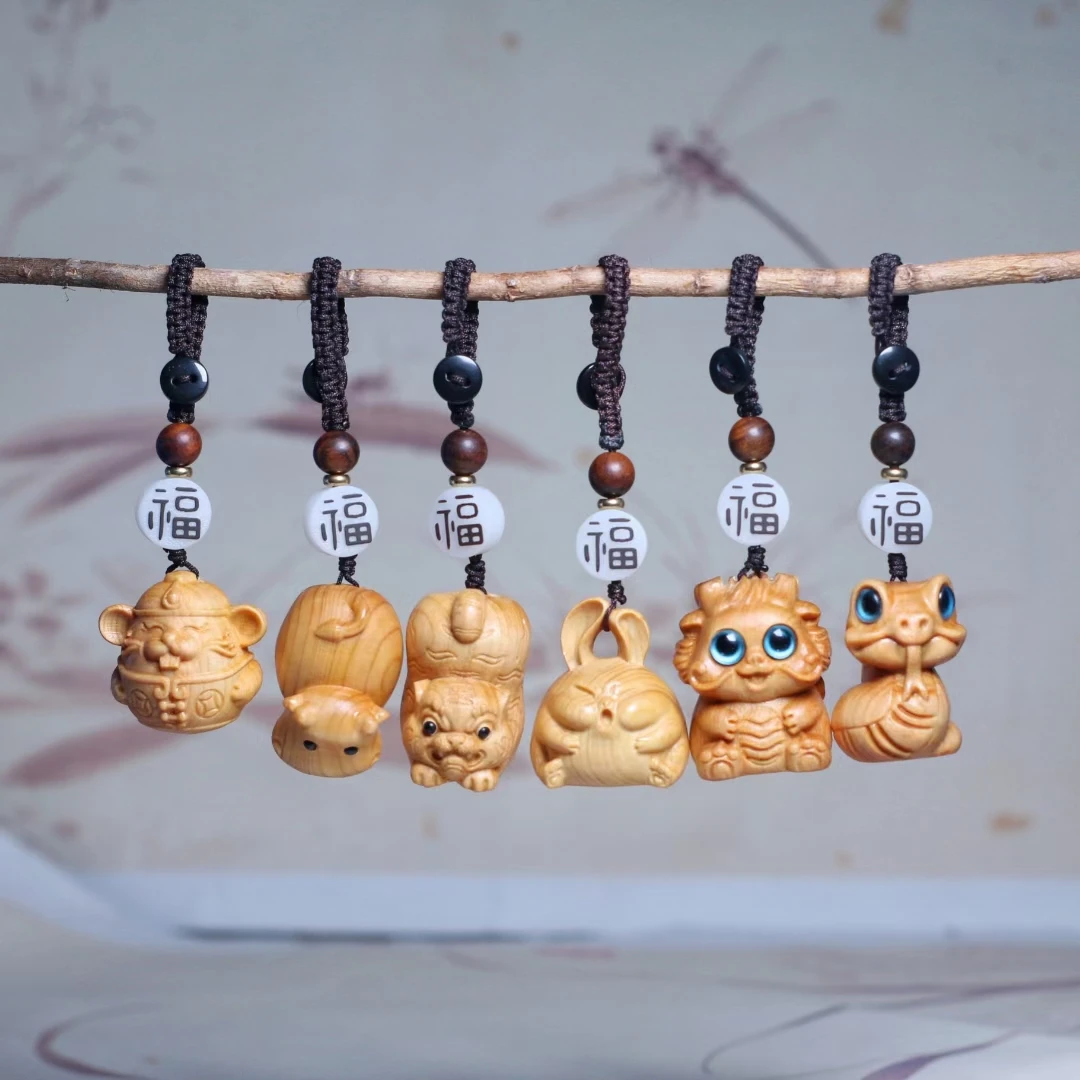 实木雕刻十二生肖鼠牛羊马狗鸡猴猪龙年龙车钥匙扣木质小马摆件