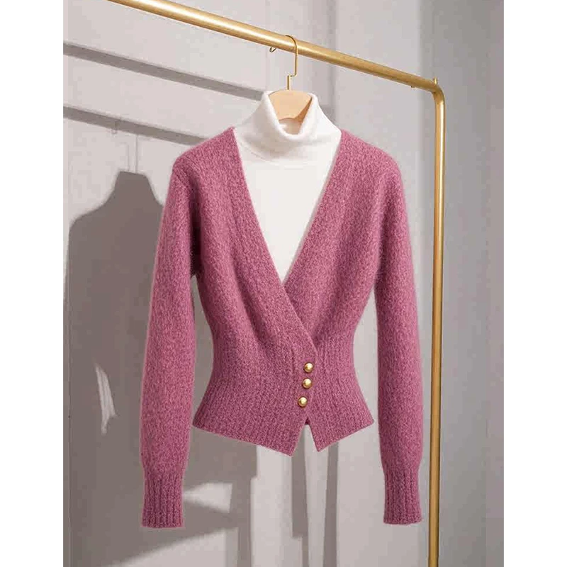 2024冬季设计感超好看短款上衣气质高级感小香风粉色假两件毛衣女