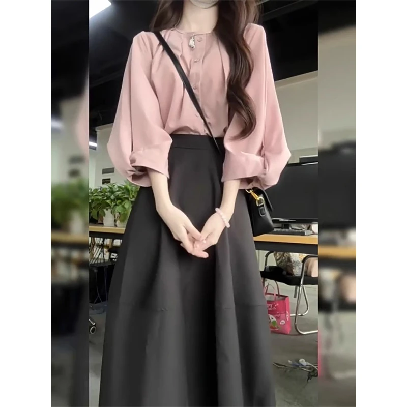 2025早秋新款法式减龄粉色长袖衬衫女设计感小众别致气质绝美上衣