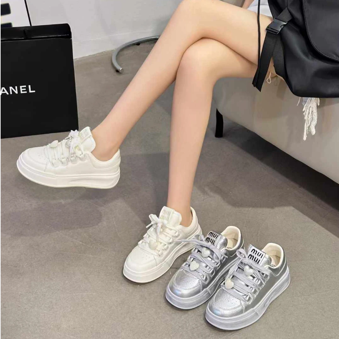 韩版真皮小白鞋女鞋2024秋季配裙子厚底百搭珍珠爆款板鞋JCL 2589