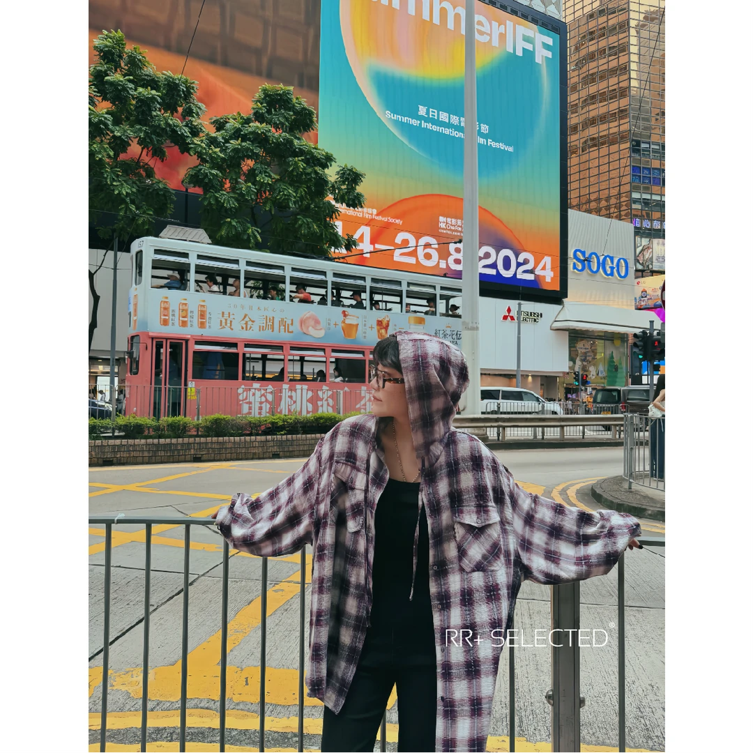 『豆公子』17992韩版经典格纹弧形下摆衬衫女设计感休闲慵懒风上衣