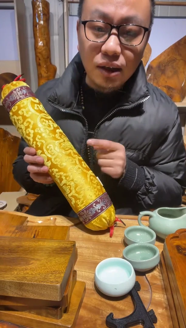 【闪购商品】金丝楠木抱枕17