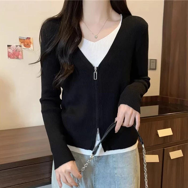 新款假两件V领针织衫韩版修身打底衫时尚百搭显瘦薄款上衣开衫