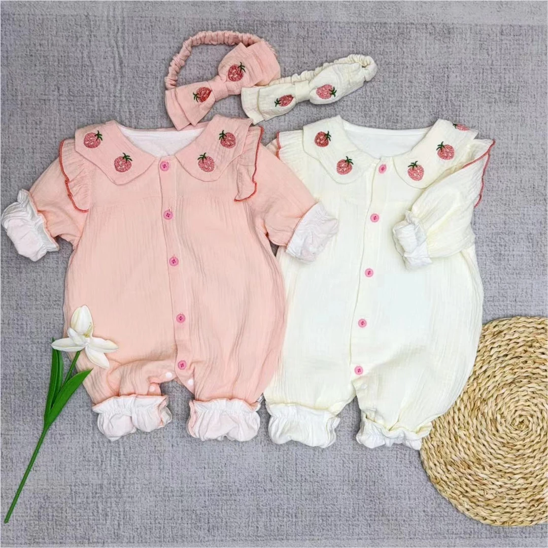 2024新款秋季婴儿衣服双层草莓连体衣新生儿哈衣满月女宝公主风