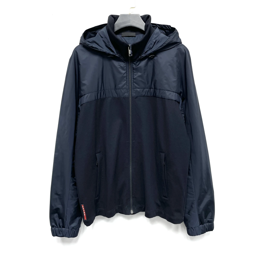 全新未使用 Prada/普拉达 经典红标藏蓝拼接可拆卸连帽拉链棉服