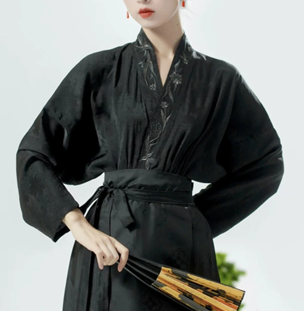 汉元素宋制交领飞机袖提花刺绣上衣日常