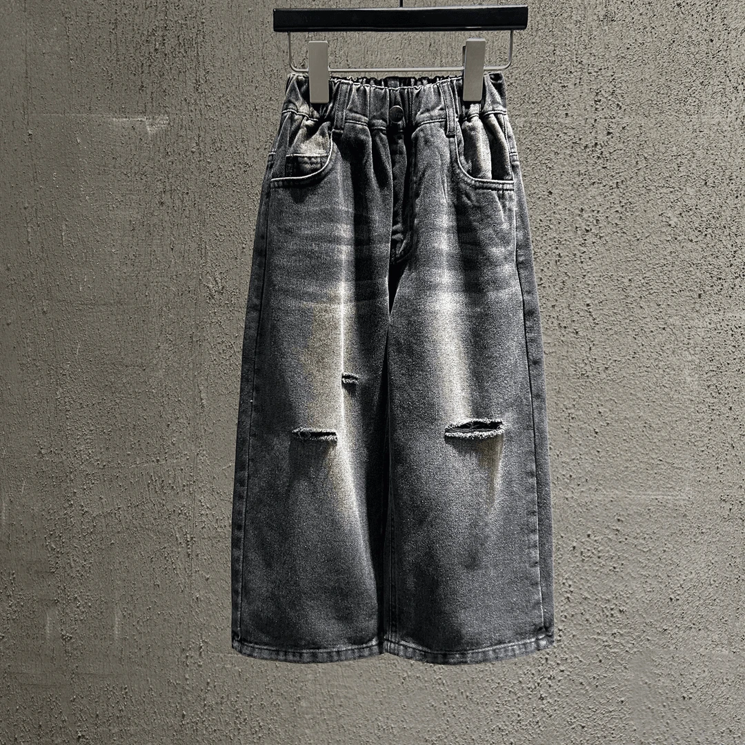 新款秋季高能感砂洗牛仔破洞牛仔裤洋气宽松