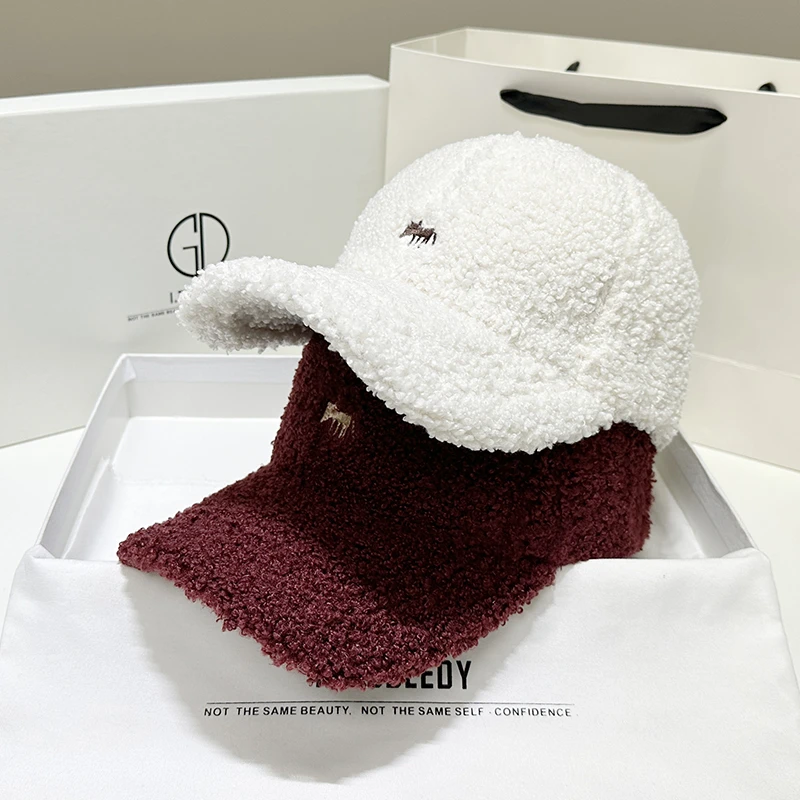 毛绒鸭舌帽女秋冬季刺绣毛茸茸帽子男款百搭安哥拉红色硬顶棒球帽