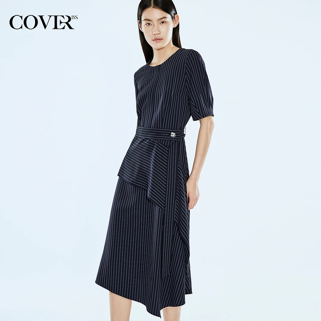 COVERINS秋季不对称解构设计条纹收腰连衣裙