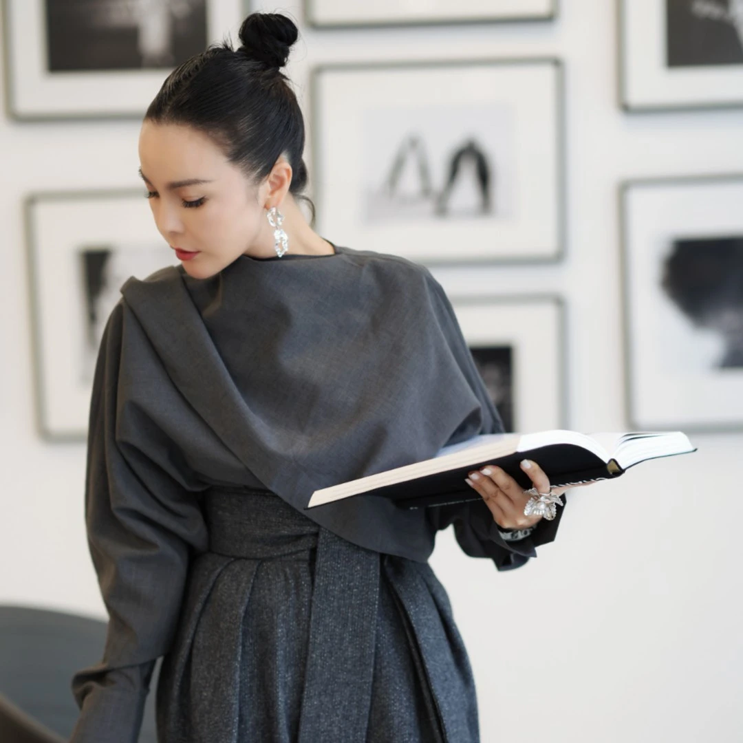 SIQIYOUNG【Maggie精选】SIQIYOUNG摩登都市系列结构主义衬衣