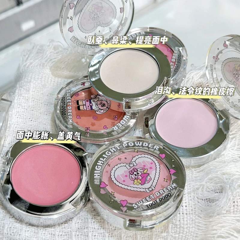 上脸效果简直嫩爆的单色哑光提亮高光粉联名单脸部面部