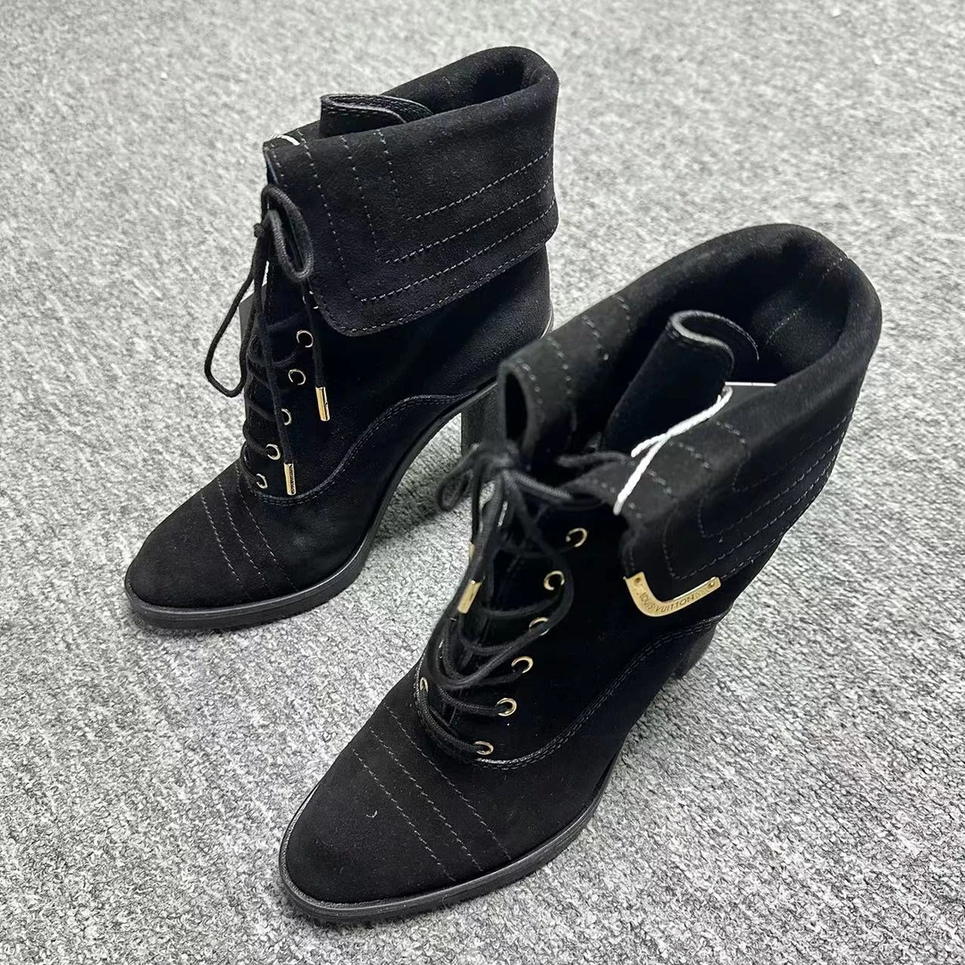 99新 LouisVuitton/路易威登 36码/折扣 黑色金标高跟短靴 1580  