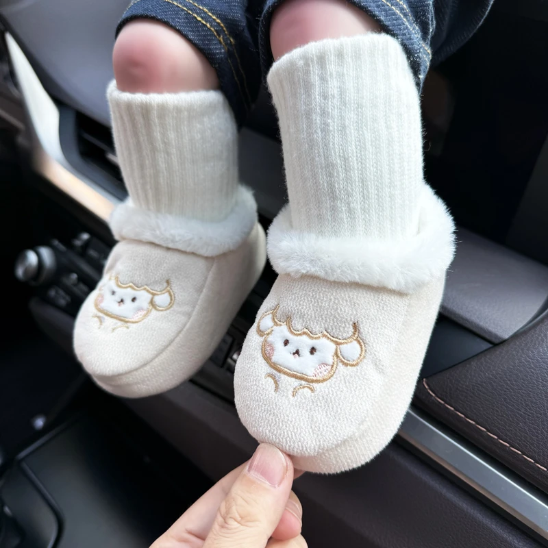 新生婴儿鞋袜软底男女宝宝鞋秋冬季6-12个月棉鞋防滑加绒加厚保暖