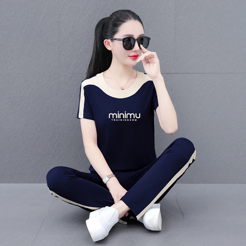 高档冰丝短袖套装女士夏季新款时尚减龄中年妈妈休闲运动两件套