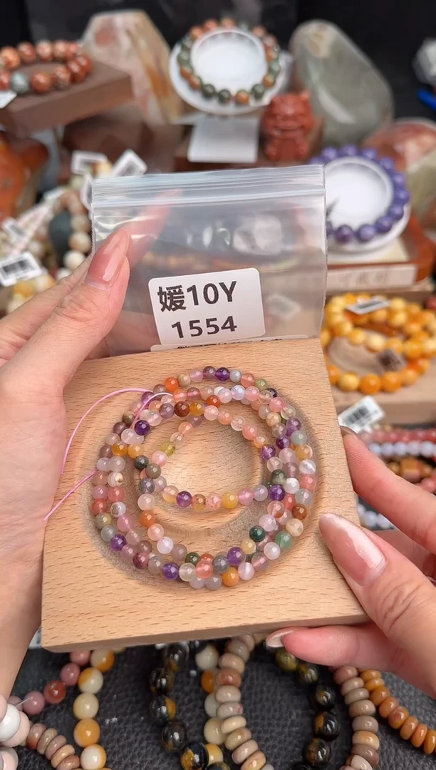 【闪购商品】石英质玉手链未镶嵌10Y1554