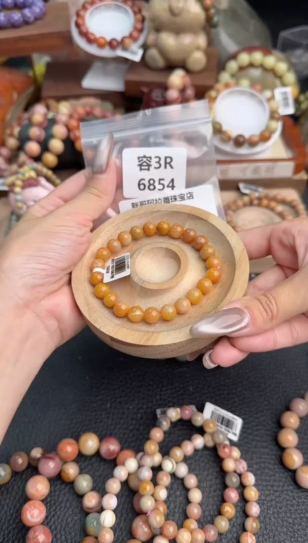 【闪购商品】石英质玉手链未镶嵌3R6854