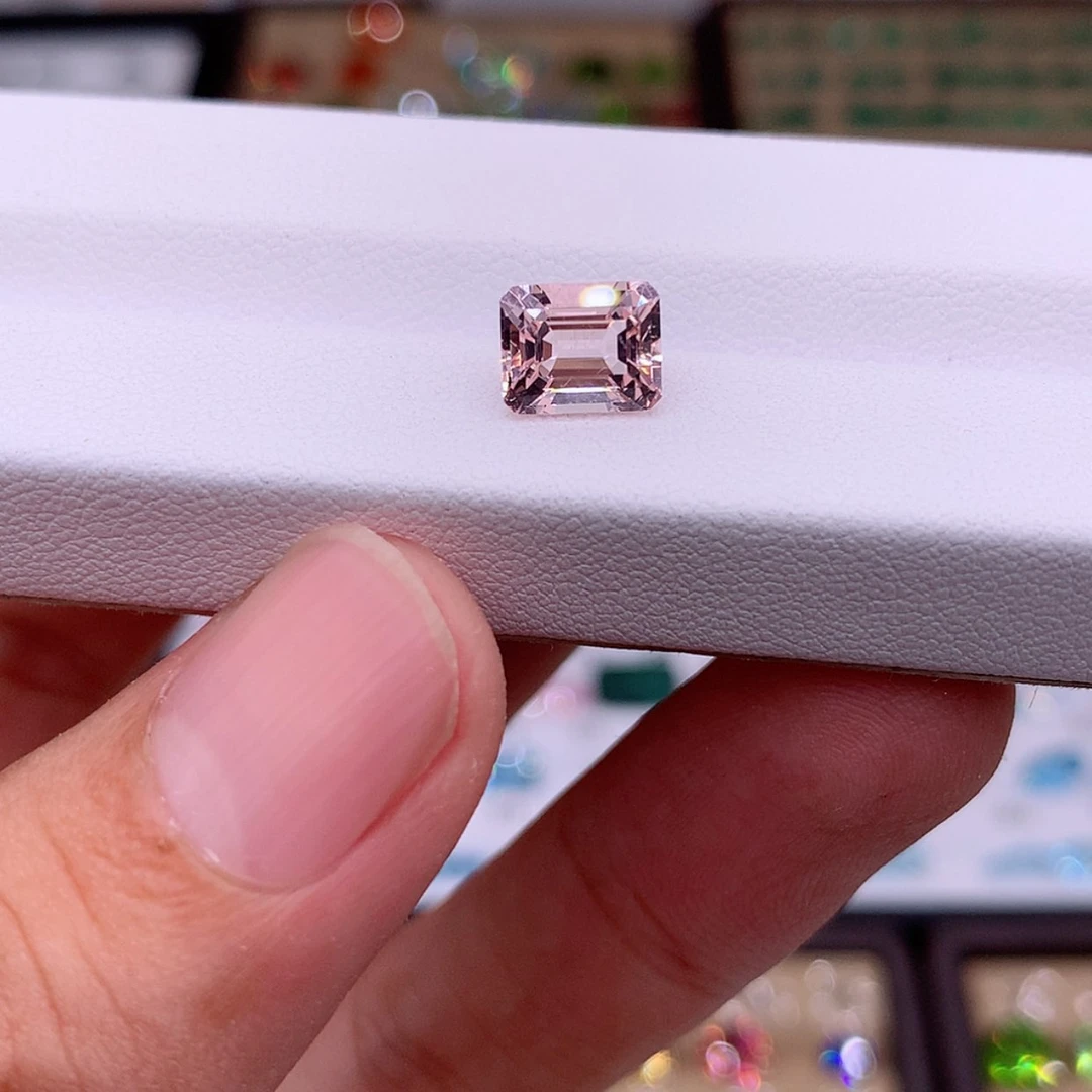 【闪购商品】绿柱石（摩根石）裸石未镶嵌