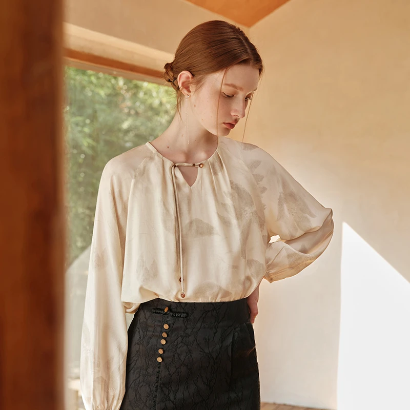 范思蓝恩新中式上衣女秋装轻国风小衫长袖宽松印花衬衫24FS11160