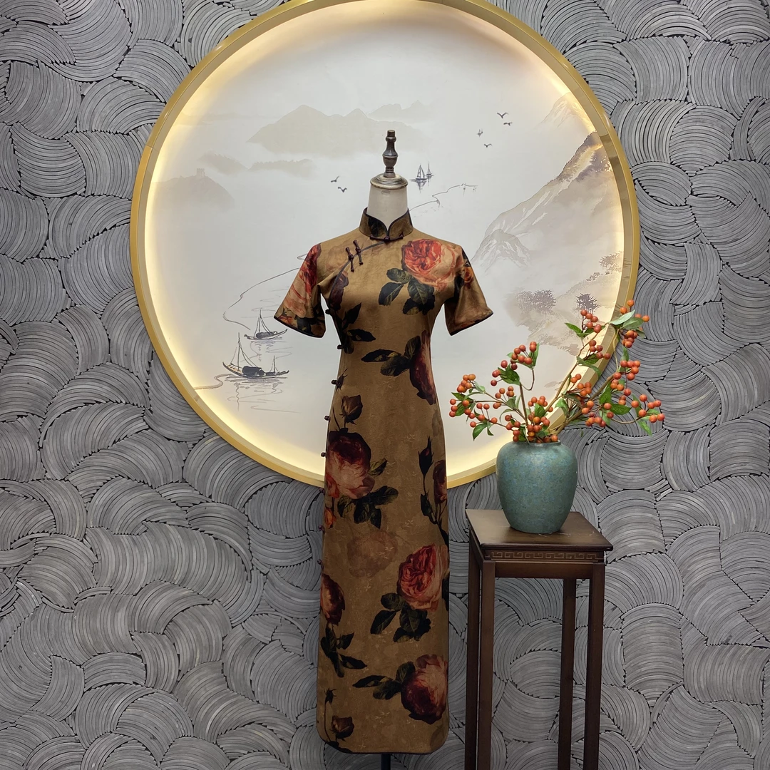 清版价-【妙莹】良辰媄锦桑蚕丝红云纱手工扦边长款旗袍衣长约130CM