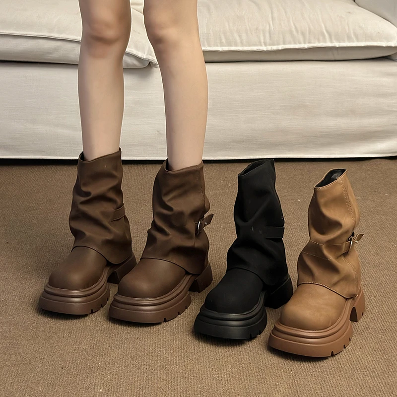 女士裤管靴2024秋季新款时尚洋气流行炸街小个子增高粗跟机车短靴