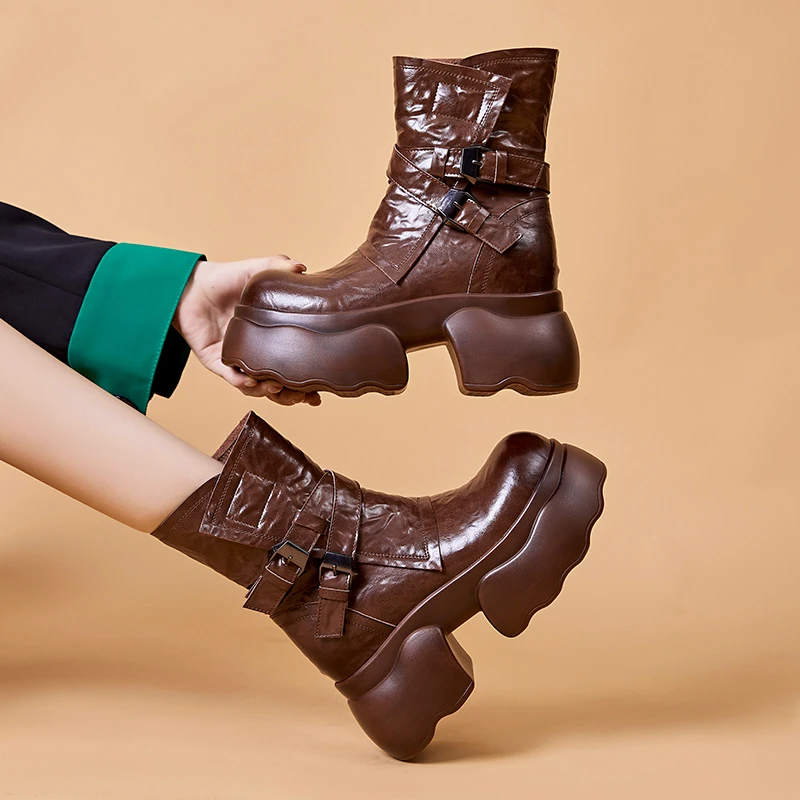 艾格鸟增高9cm马丁靴女英伦风2024秋新款复古短靴厚底内增高女靴