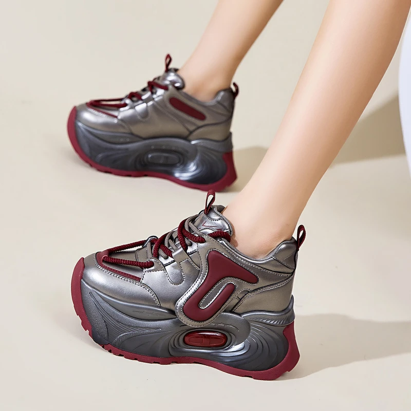 艾格鸟增高10cm厚底老爹鞋女2024秋季新款松糕鞋内增高白色运动鞋