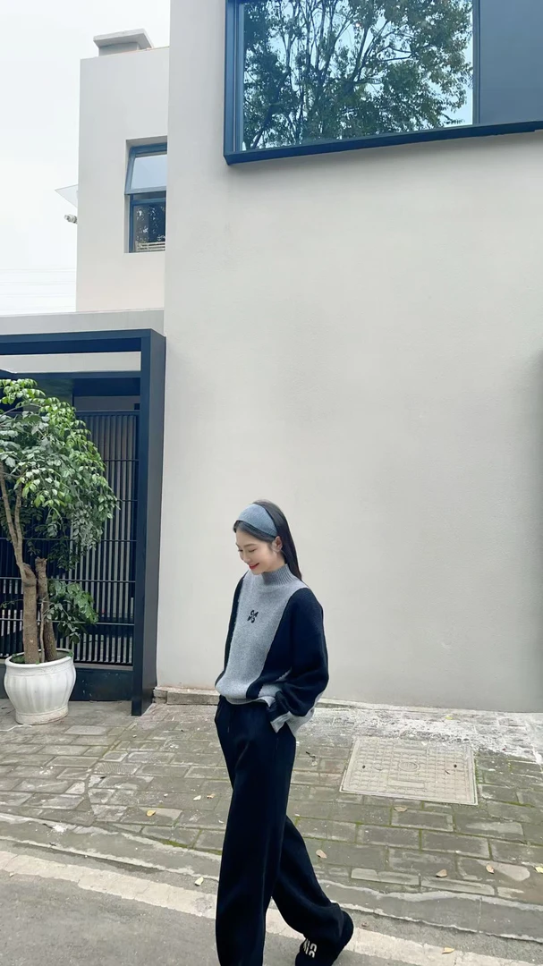 【俪妍】灰黑色拼色高级感时髦毛衣
