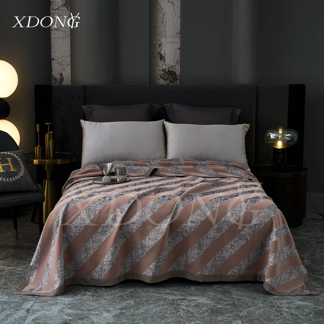 XDONGY（冬云家纺）240*250 鎏金 清枫咖色 羊 绒 蛋白 毯 床盖