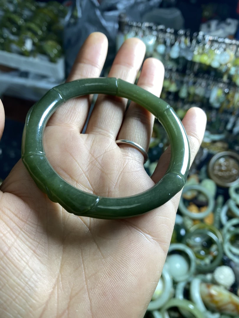 天然玉石手镯竹节雕工54到60口径自己备注多样性发货