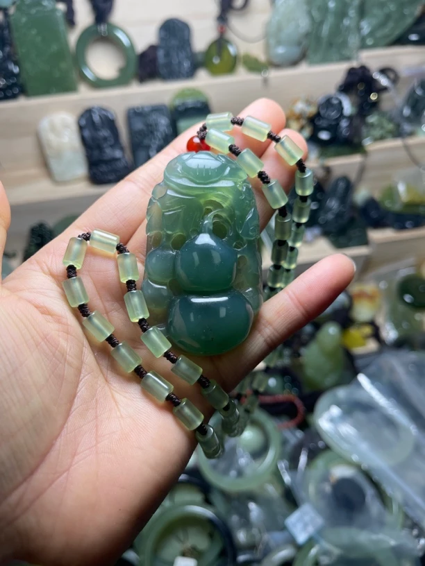 天然玉石深色福禄一个