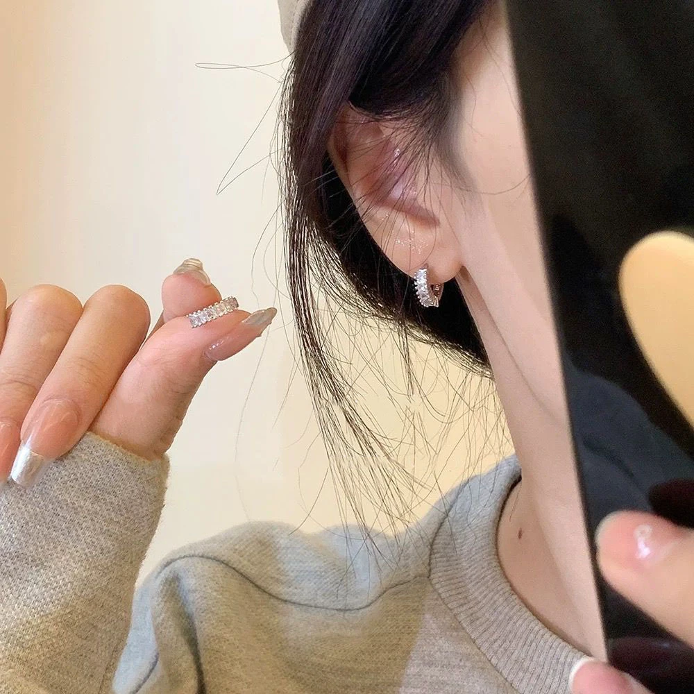 合金耳饰 睡觉不用摘耳环女小众设计冷性风精致锆石耳钉耳扣耳圈