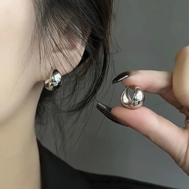 合金耳饰 极简个性冷淡风高级感小众设计感耳环耳扣气质复古耳饰