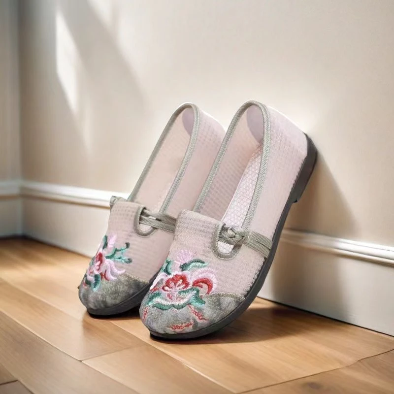 夏季汉服鞋民族绣花鞋平底软底老北京飞织网防滑舒适透气妈妈鞋