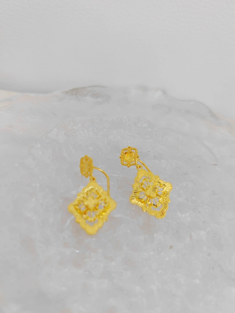 足金9995G布家轻奢耳钩