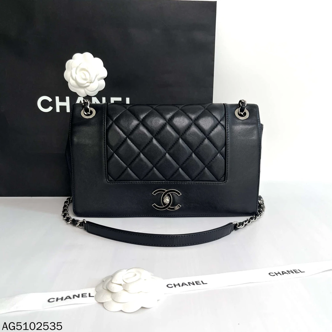 95新 Chanel/香奈儿 cf限量款羊皮珐琅扣单肩包/AG5102535