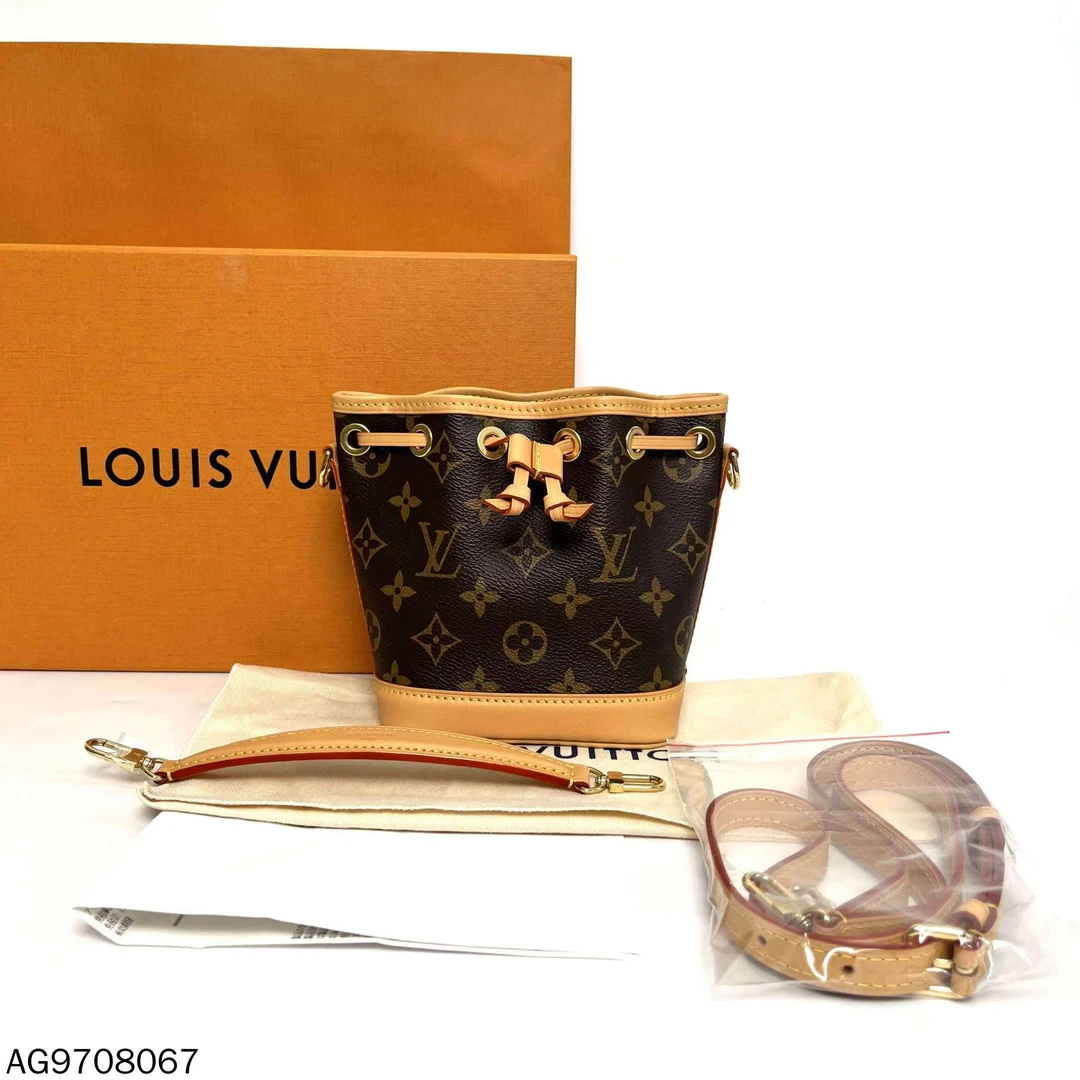 全新未使用 LouisVuitton/路易威登 NANONOE抽绳水桶包/AG9708067