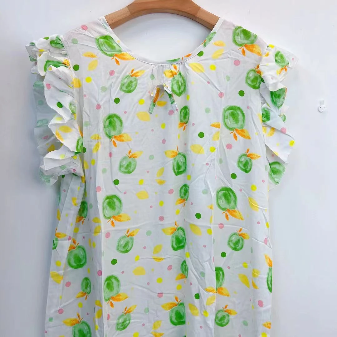 88131 人造棉可爱花边袖睡裙，裙长100cm，胸围110