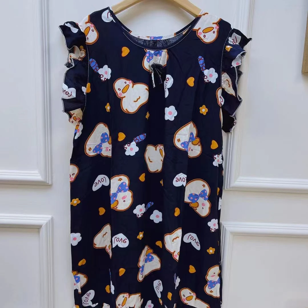 88017 人造棉花边袖睡裙，裙长100cm,胸围110cm