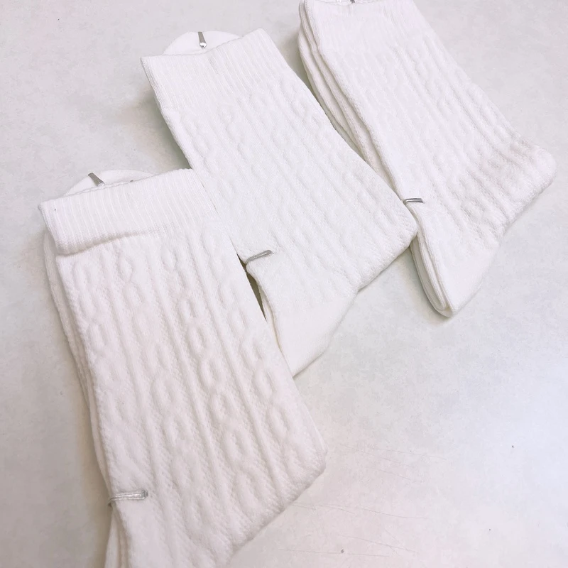 51124   3双白色编制花纹款，男士棉质中筒袜