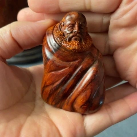 【闪购商品】小叶紫檀把件…………………..