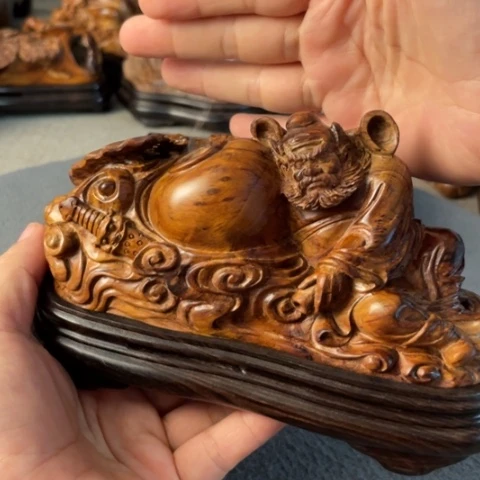 【闪购商品】降香黄檀把件………………..