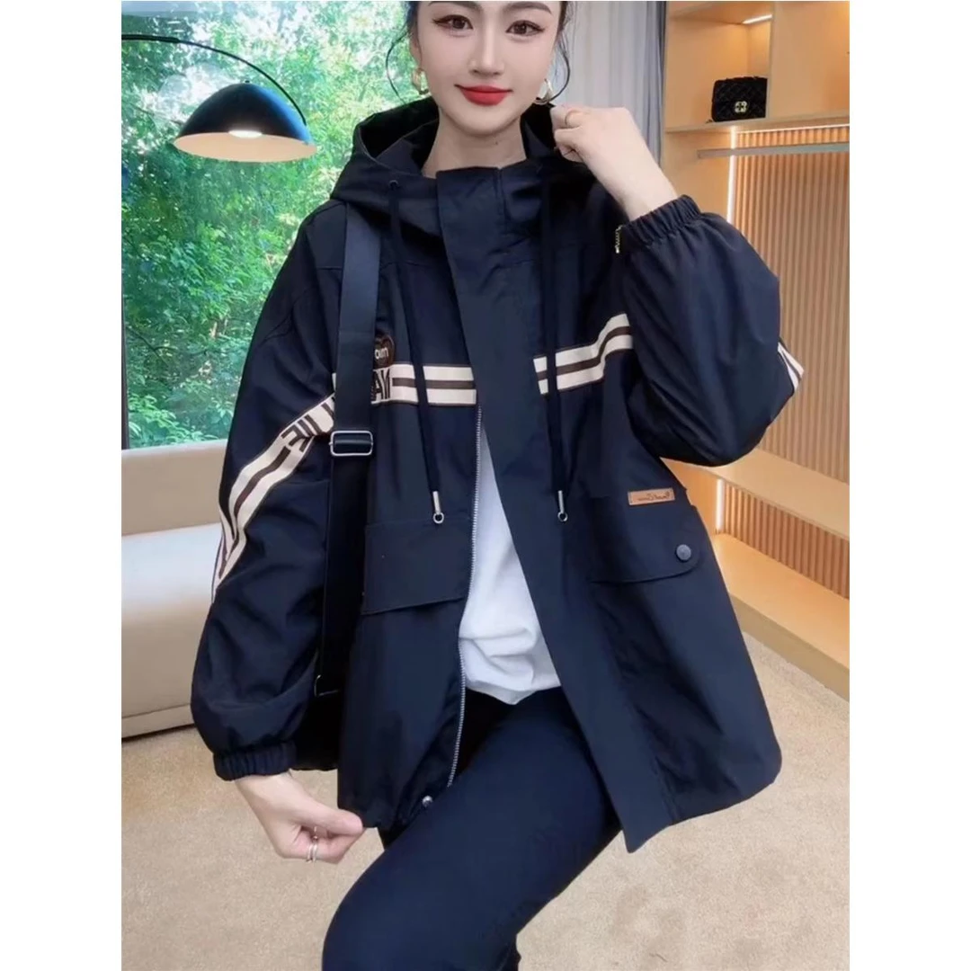 连帽冲锋衣外套女2023秋装新款高级感休闲百搭今年流行夹克上衣潮