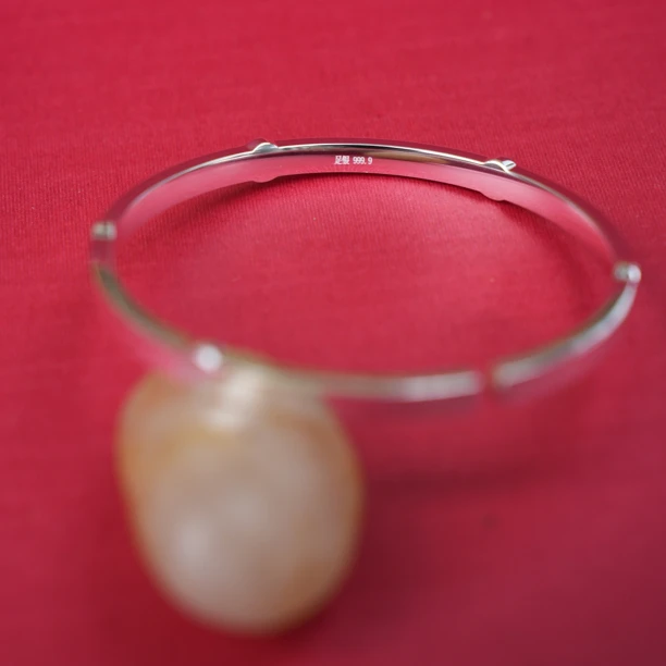 足银手镯 足银9999简约倒福开口抛光手镯